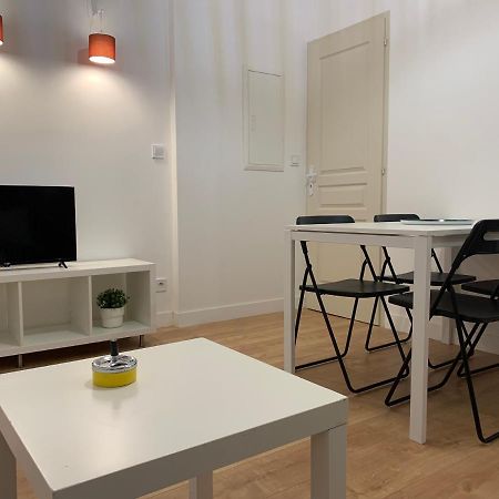 Apartamento A 2 Pas Du Vieux Port Charmant T2 Marsella Exterior foto